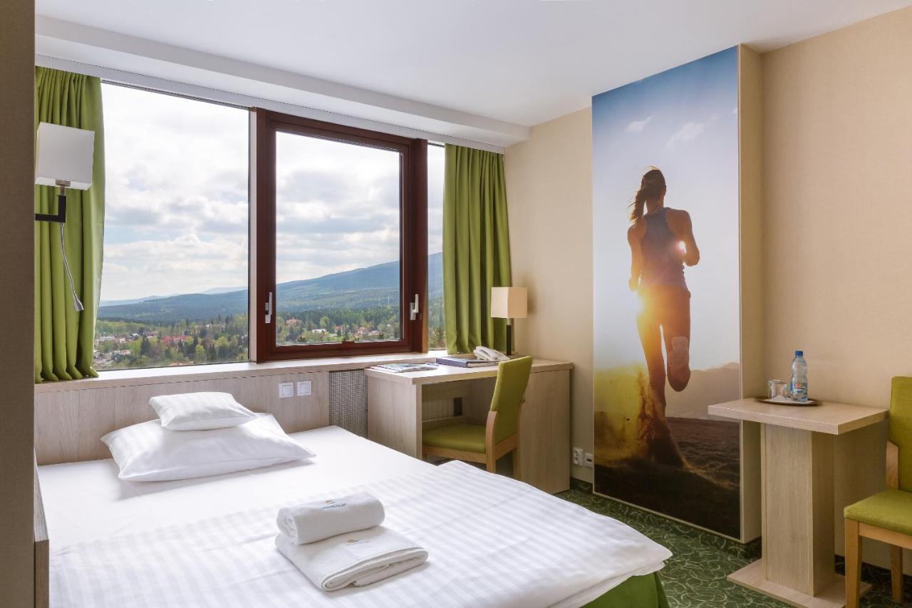Interferie Sport Hotel Bornit شكلارسكا بوريبا المظهر الخارجي الصورة