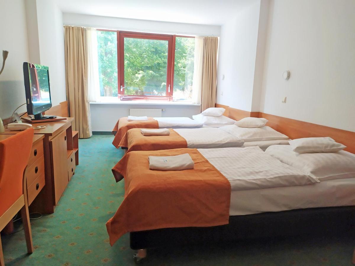 Interferie Sport Hotel Bornit شكلارسكا بوريبا المظهر الخارجي الصورة
