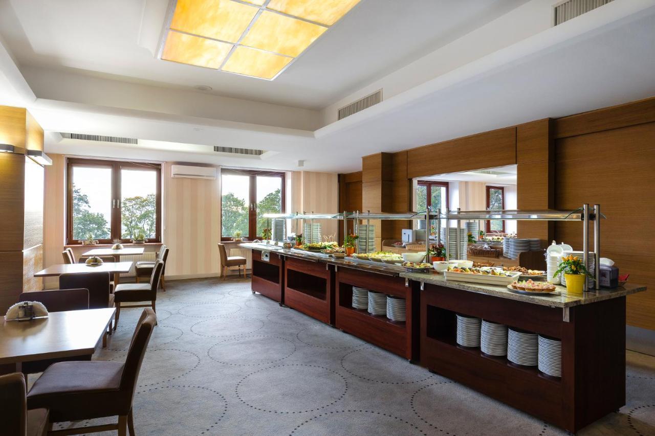Interferie Sport Hotel Bornit شكلارسكا بوريبا المظهر الخارجي الصورة