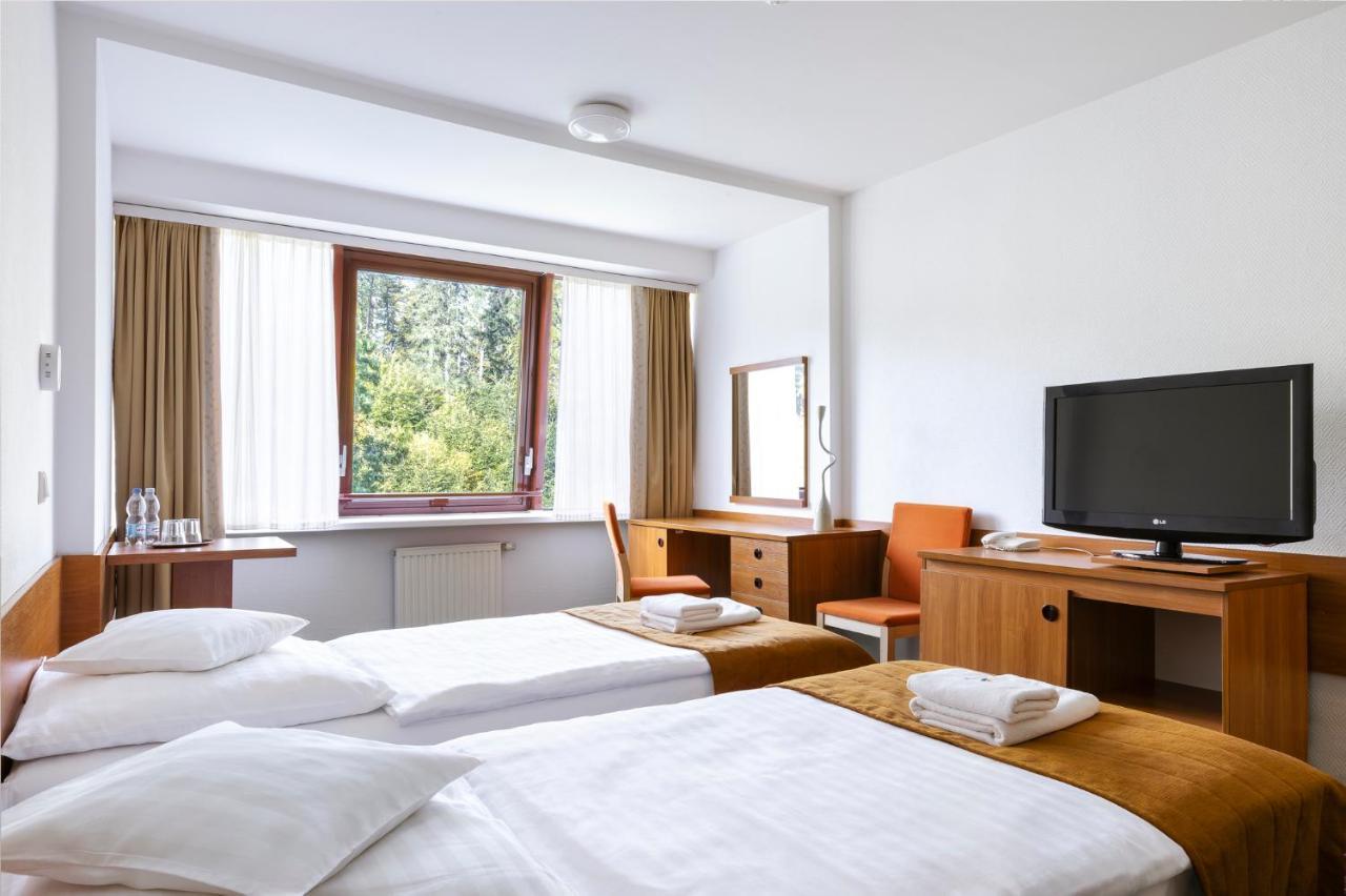 Interferie Sport Hotel Bornit شكلارسكا بوريبا المظهر الخارجي الصورة