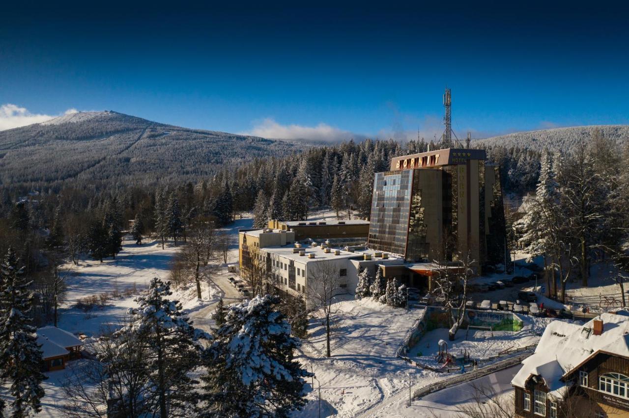 Interferie Sport Hotel Bornit شكلارسكا بوريبا المظهر الخارجي الصورة