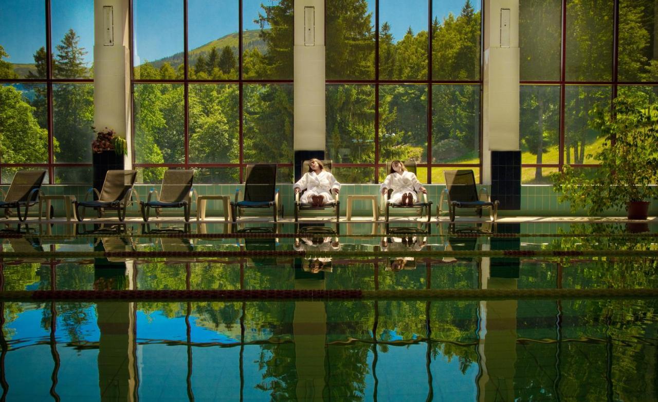 Interferie Sport Hotel Bornit شكلارسكا بوريبا المظهر الخارجي الصورة