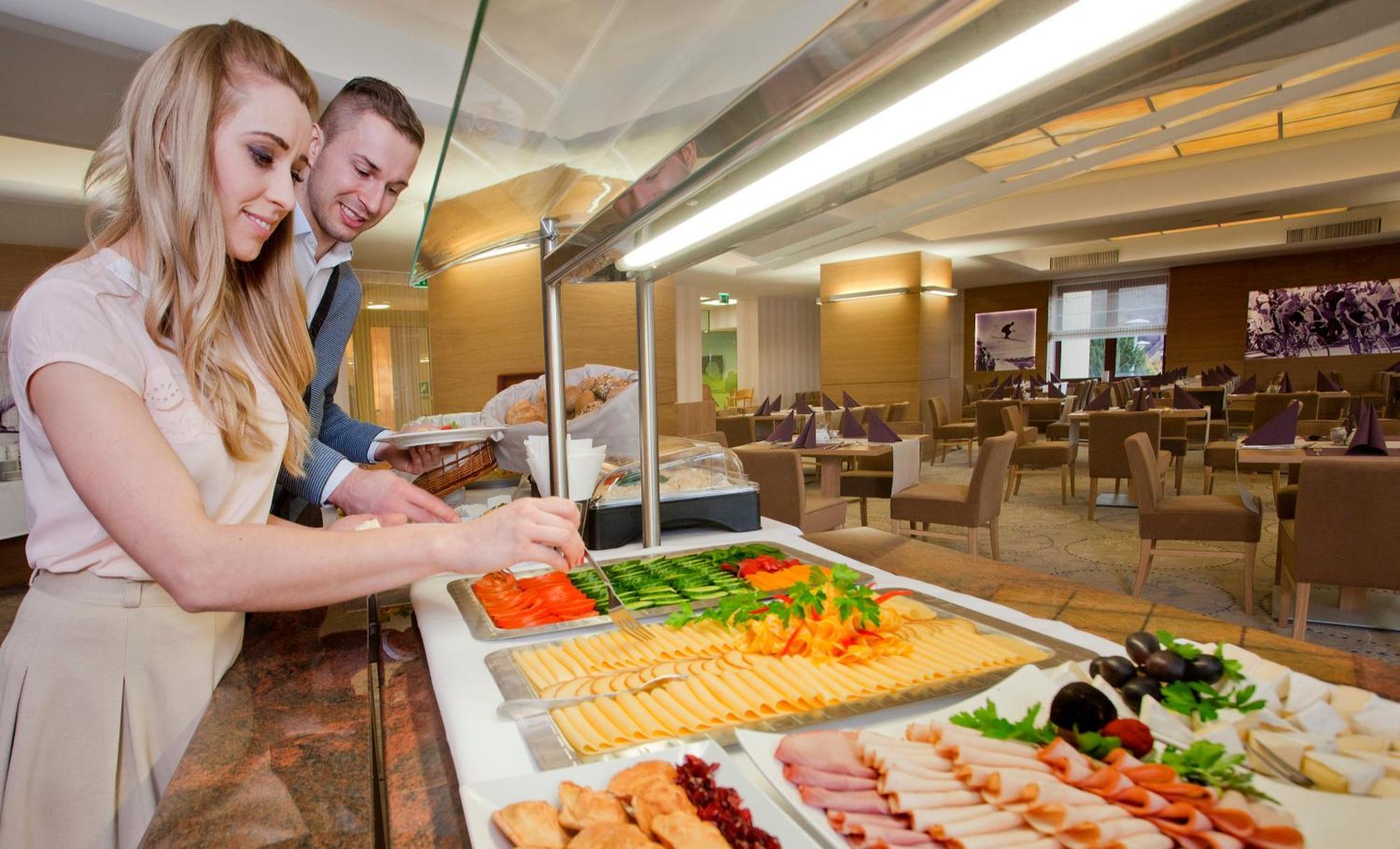 Interferie Sport Hotel Bornit شكلارسكا بوريبا المظهر الخارجي الصورة